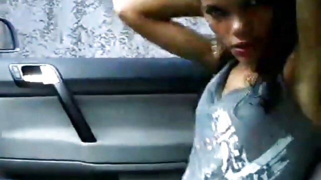 Hämmastav :  Brünett Alice Nysm ei suuda uskuda, kui ta saab mustanahalise kasuisa. Täiskasvanud XXX videod 