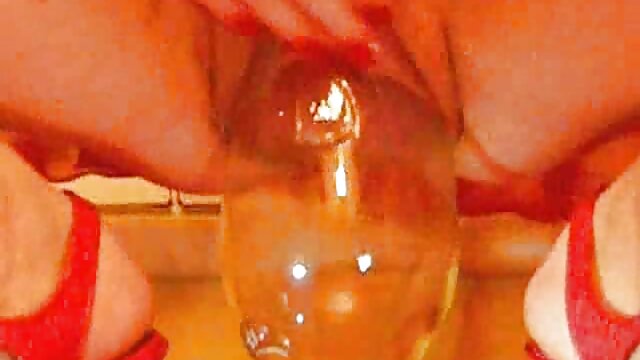 Hämmastav :  Sluty brünett lõi kõvasti abikaasa ja tema elevil ülemuse poolt Täiskasvanud XXX videod 